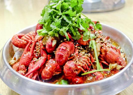 做啤酒小龍蝦要放紫蘇嗎?做啤酒小龍蝦可以放火鍋底料嗎?