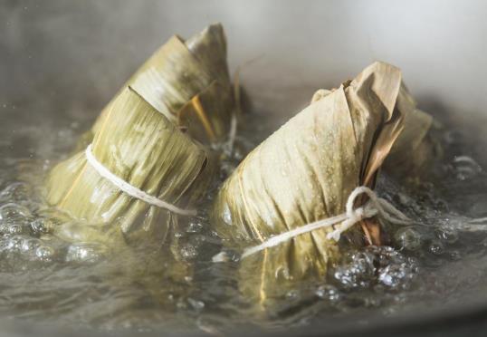 煮粽子的水可以煮粥煮飯嗎?煮粽子的水可以再煮粽子嗎?