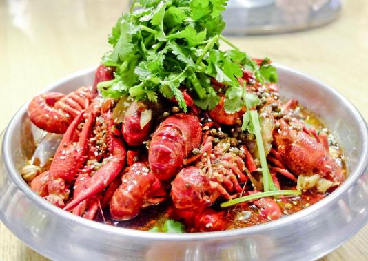 小龍蝦煮老了肉質有區別嗎?小龍蝦加啤酒后煮多久可以出鍋?