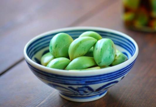 泡臘八蒜是低溫好還是高溫好?臘八蒜一定要在臘八那天泡嗎?