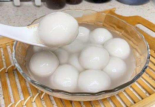 湯圓怎么煮不會粘在一起?煮湯圓需要加冷水嗎