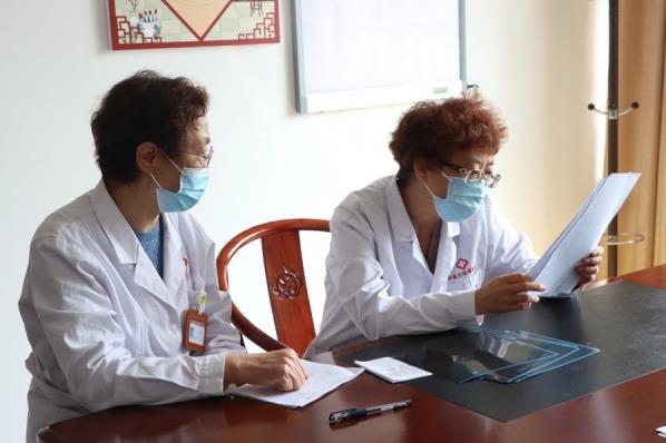 北京段婷教授聯合濟南中醫風濕病醫院多學科專家,構筑風濕疾病三階梯“防風墻”
