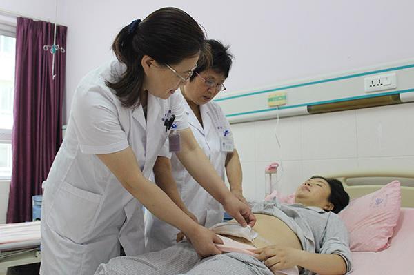北京愛康醫(yī)療婦產(chǎn)科專家與粉絲間的故事:千萬里追尋著你