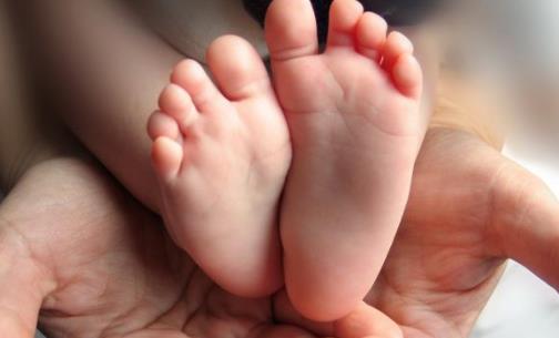 如何判斷寶寶腳丫著涼 如何避免寶寶腳丫著涼