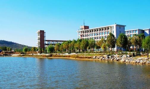 7、山東城市建設(shè)職業(yè)學(xué)院.jpg