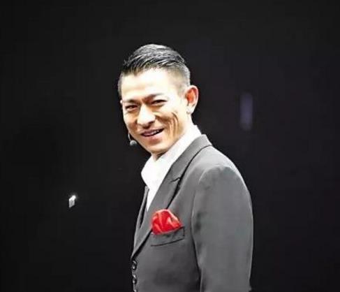 國內(nèi)獲得影帝最多的十大男明星排名,梁朝偉獲11個影帝獎項