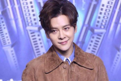山東十大帥哥明星排名,黃曉明在“中國慈善名人榜“被評(píng)第一