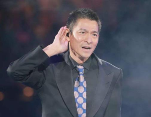 香港樂(lè)壇三皇五帝排名,許冠杰、譚詠麟在樂(lè)壇地位非常高