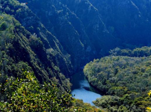 黑龍江十大旅游景點排名,五大連池風(fēng)景名勝區(qū)是AAAAA級景區(qū)