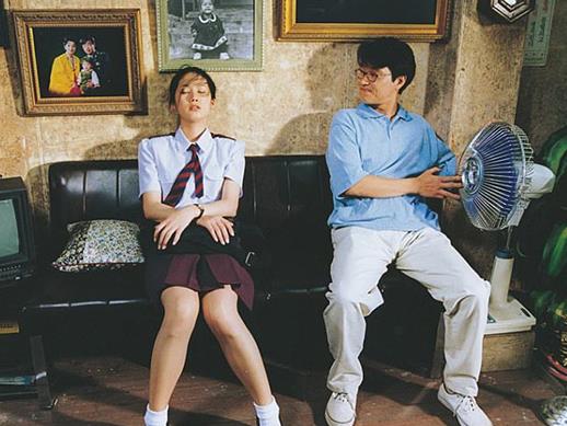 韓國(guó)十大青春感人電影排名,《菊花香》《那小子真帥》很催淚