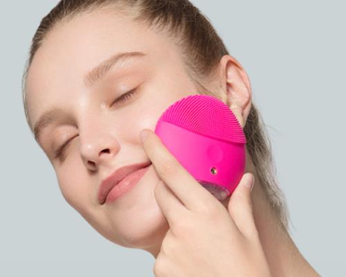 好用的潔面儀排行榜,FOREO LUNA mini3、ReFa CLEAR黎琺洗臉儀很潔凈