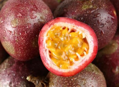十大補(bǔ)腎水果排名,桑葚、獼猴桃對(duì)腎虛很有用