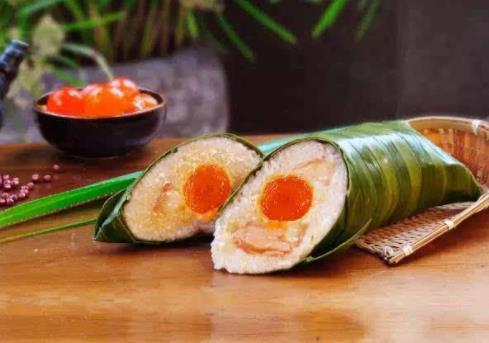 中山十大小吃排名,沙欄雞肉質嫩滑,粉果是傳統美食