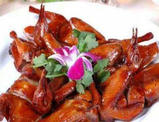 中山十大小吃排名,沙欄雞肉質嫩滑,粉果是傳統美食