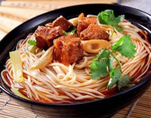 煙臺(tái)十大魯菜名店排名,萬(wàn)盛合是魯菜館,蓬萊春主打海鮮
