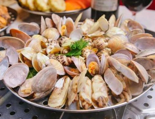 煙臺(tái)十大魯菜名店排名,萬(wàn)盛合是魯菜館,蓬萊春主打海鮮