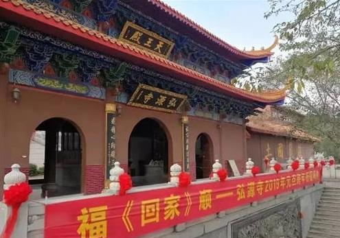 深圳7大香火旺盛的寺廟,羅湖區弘法寺自然風景優美,鳳巖古廟信徒多