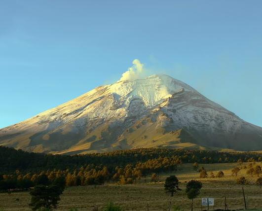 世界上最活躍的10座火山,黃石火山口、維蘇威火山具有毀滅性