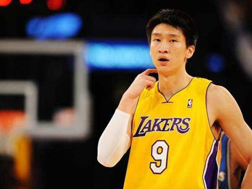 中國男籃歷史最強十人,姚明家喻戶曉、易建聯(lián)是CBA史上總得分王