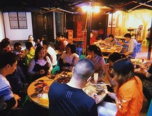 重慶最受歡迎6家平價老火鍋,二火鍋是網紅火鍋、黃姐火鍋有韻味
