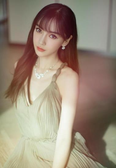 TCC亞太地區(qū)2020年最美100張面孔前十名,Angelababy、迪麗熱巴上榜