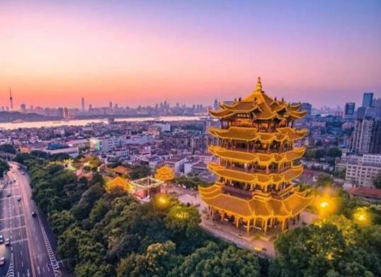 2021中國百強城市前十名,北京城鎮(zhèn)化率高、上海地區(qū)生產(chǎn)總值高