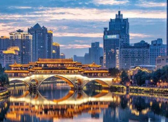 2021中國百強城市前十名,北京城鎮(zhèn)化率高、上海地區(qū)生產(chǎn)總值高