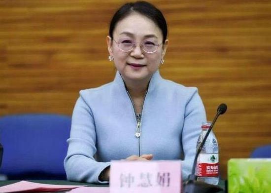 2021胡潤全球十大白手起家女富豪榜,鐘慧娟、范紅衛都非常有實力