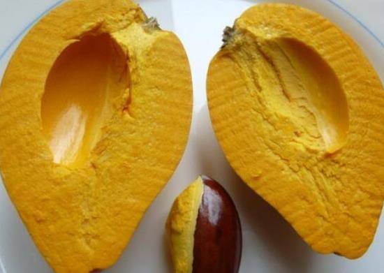 世界名字最奇葩的十大水果,蛋黃果能鎮(zhèn)靜止痛、菠蘿莓備受時(shí)尚界寵愛
