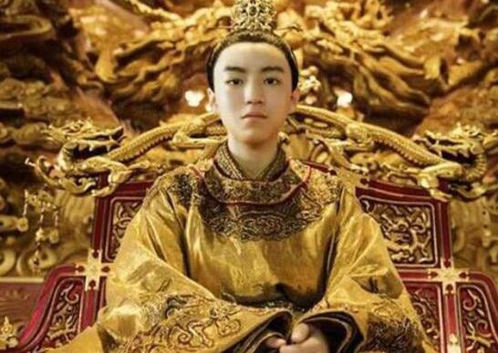 中國在位時間最久的皇帝,愛新覺羅·玄燁、愛新覺羅·弘歷在位時間都很長