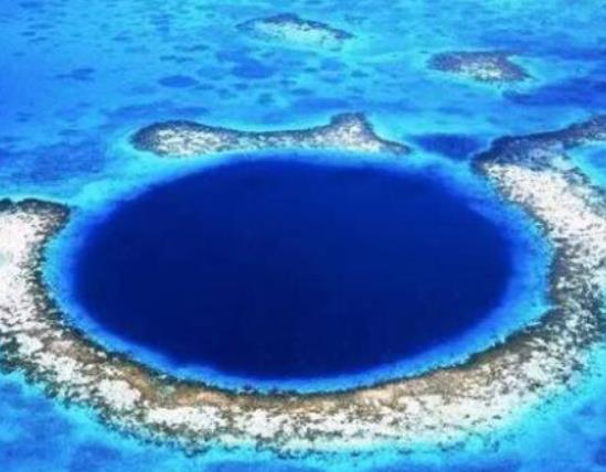 世界十大潛水圣地排名,大藍洞是世界第四深水下石灰石坑洞穴