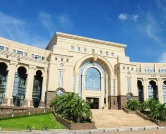 2022中國大學(xué)QS排名,清華大學(xué)位列國家“雙一流”A類、北京大學(xué)緊追其后