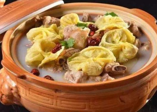 陜西人最愛(ài)吃的十道菜排名,葫蘆雞造型美觀、奶湯鍋?zhàn)郁~味道鮮美