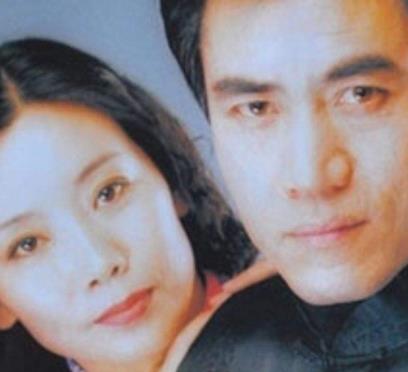 娛樂(lè)圈與同學(xué)結(jié)婚的十大明星 夏雨&袁泉兩人都畢業(yè)于中央戲劇學(xué)院