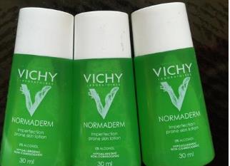 干性皮膚用什么牌子的護(hù)膚品好 迪蕾煥顏活膚乳液質(zhì)感非常的高級