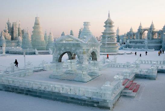 哈爾濱冰雪大世界的門票是通票嗎?哈爾濱冰雕節(jié)持續(xù)多長時間?