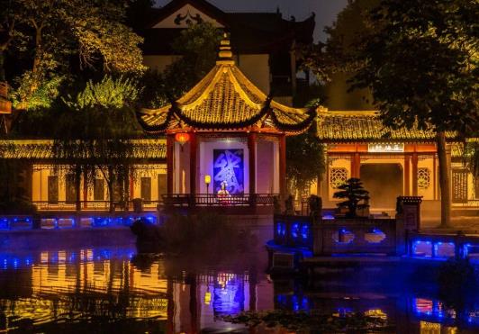 預約夜上黃鶴樓需要門票嗎?夜上黃鶴樓是在黃鶴樓里面嗎