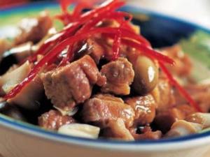 如何炒菜不變色？炒菜不變色的小竅門(mén)