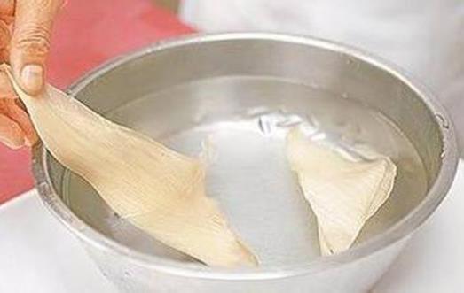 如何泡發干魚翅?干魚翅的泡發方法