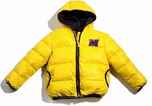 羽絨服有一塊沒有羽絨屬于瑕疵嗎?羽絨服結塊是不是質量不好?