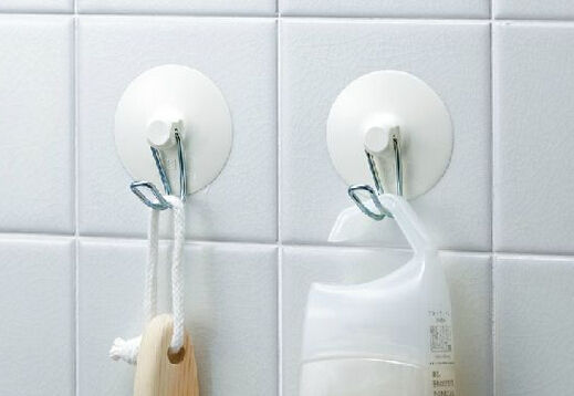 吸盤式掛鉤怎么用?使用吸盤式掛鉤的注意事項