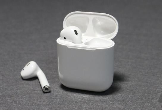 airpods充電倉會自己掉電嗎?airpods充電倉一天就沒電了是咋回事