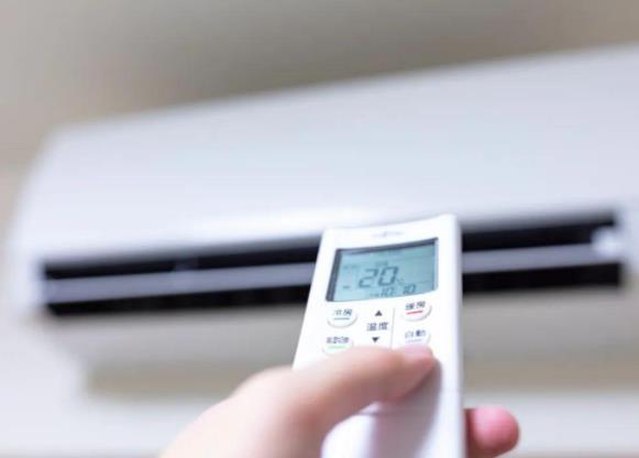 開空調窗戶留縫費電嗎?空調怎么排放空氣