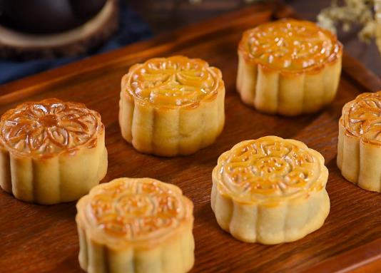 中秋節送月餅是提前送還是當天送?中秋節月餅提前多久送合適?