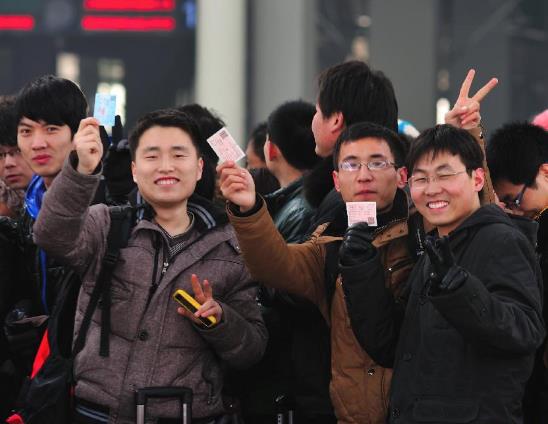 每年有多少人參加春運(yùn)?春運(yùn)時(shí)間是怎么確定的