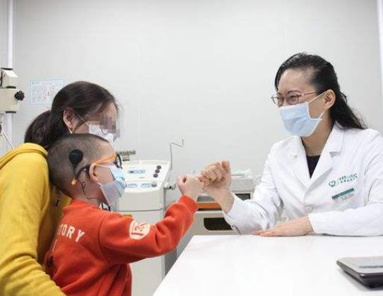 人工耳蝸植入后需要經常調機嗎?人工耳蝸手術多久可以愈合