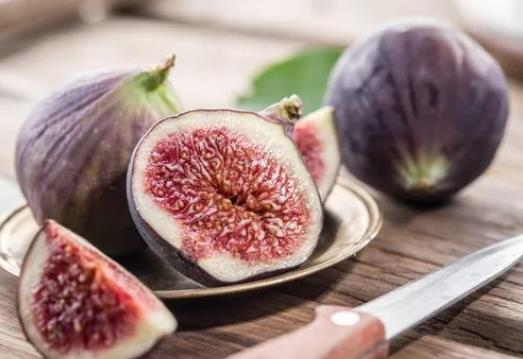 冰了一年的無花果還可以吃嗎?無花果結果時要摘葉子嗎