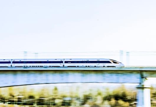 在高鐵站轉車需要從高鐵站出來嗎?高鐵換乘可以直接在站臺等嗎