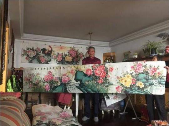 精心挑選的這些橫幅花鳥畫作品,讓客廳沙發墻很美很有格調