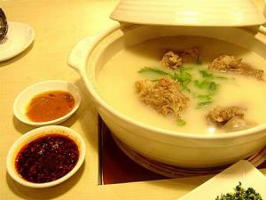 孕婦可以喝豬的骨頭湯嗎？骨頭湯做法